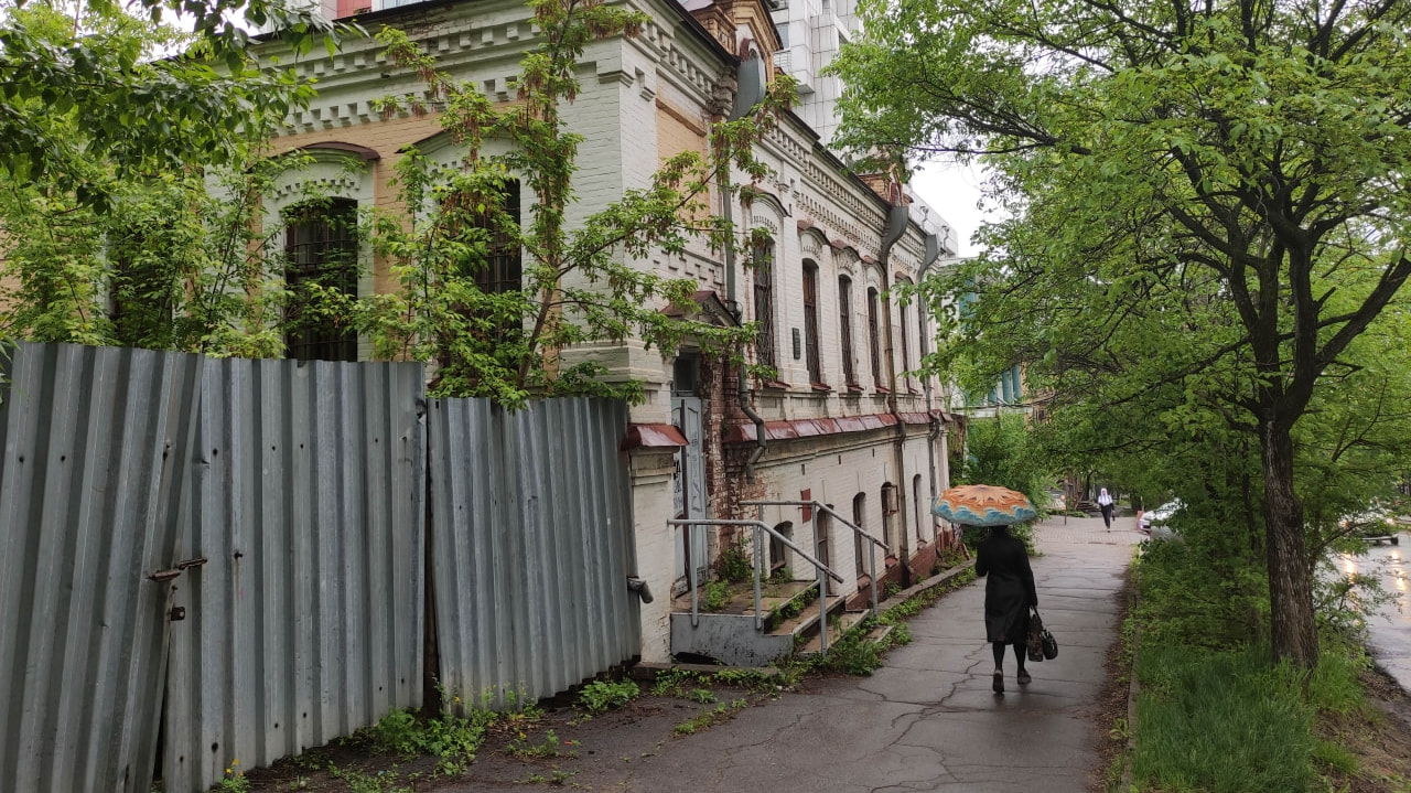 Заброшенному особняку дадут вторую жизнь после незаконного ремонта