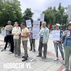 &laquo;Борьба продолжается&raquo;: около Дома молодёжи прошла встреча горожан и депутата ЗСПК по экопарку &laquo;Академический&raquo;