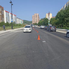 В Снеговой Пади подросток попал под машину, переходя дорогу в неположенном месте