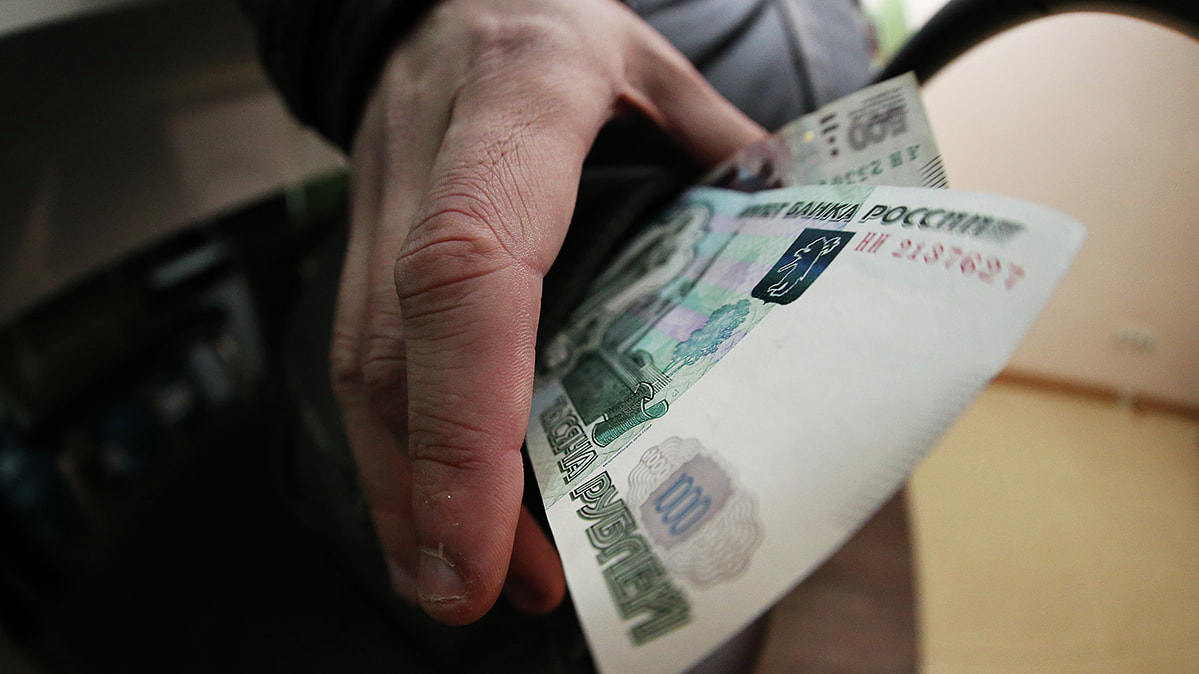 Взломал отверткой: кражу из кофейни на Павла Морозова раскрыли в Хабаровске