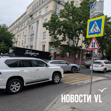 Автомобилисты путаются в новой схеме движения по Посьетской и 1-й Морской из-за перекрытия на Бестужева