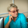 Елена Бессонова рассказывает – в бухте затопленные суда торчат: плотность намазученного ила такая, что железо почти не тонет — newsvl.ru