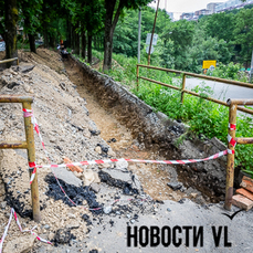 На Адмирала Юмашева разрыли асфальт на отремонтированной в прошлом году пешеходной аллее – после прокладки нового кабеля благоустройство обещают восстановить (ФОТО)