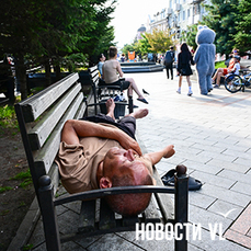 Владивостокский Арбат превратился в рассадник аниматоров, торгашей и бродяг (ФОТО)