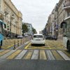 Обновлённая разметка на перекрёстке Фонтанной и Океанского проспекта, по обе стороны делиниаторов — newsvl.ru