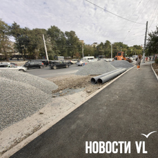 На Русской третий день делают участок тротуара, а к асфальтированию проезжей части ещё не приступали (ФОТО)