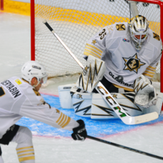 &laquo;Хоккейный бог отвернулся от нас&raquo;: &laquo;Адмирал&raquo; крупно проиграл &laquo;Салавату Юлаеву&raquo;