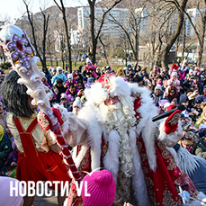 Квесты, конкурс костюмов и танцевальный флешмоб: в середине ноября в Нагорном парке отметили День рождения Деда Мороза