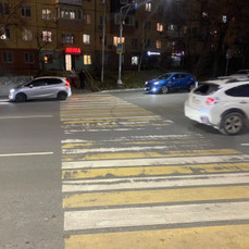 Во Владивостоке ищут водителя, сбившего на зебре на Калинина 12-летнего мальчика