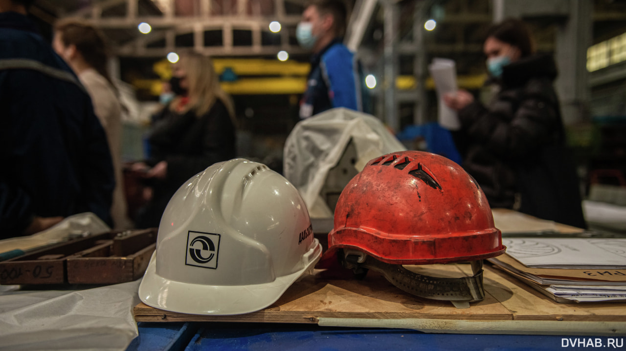 Два месяца работают бесплатно сотрудники краевого коммунального предприятия