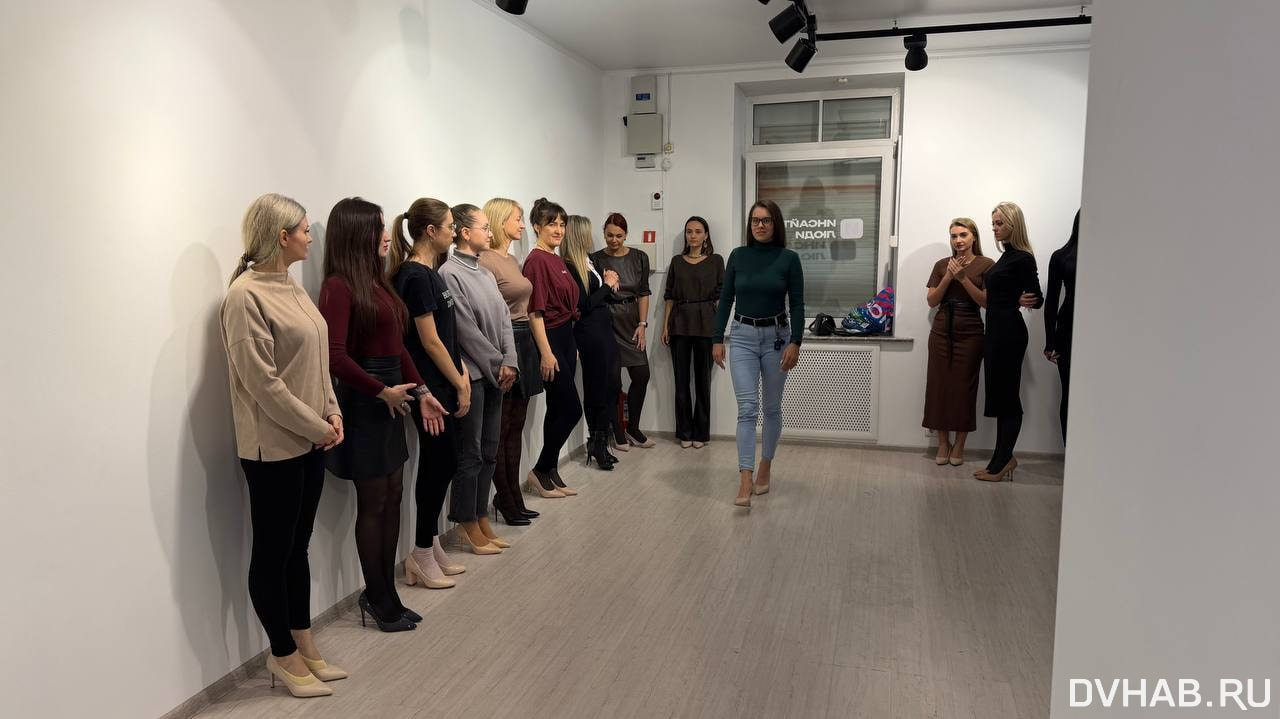 Тайны короны: ходить по‑модельному училась корреспондент DVHAB (ФОТО; ВИДЕО)