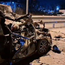 Два человека погибли и один пострадал в аварии с участием грузовика, трактора и легковой машины в Артёме