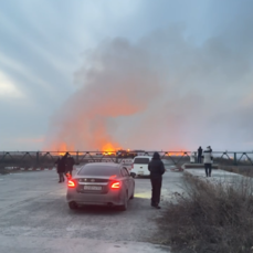 В районе аэропорта Владивостока подожгли поле для тренировки по тушению пожара (ВИДЕО)