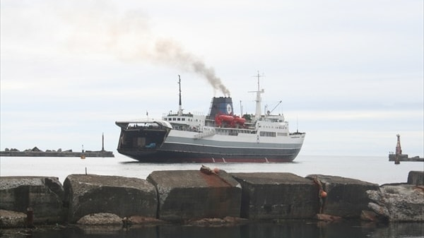 Паромная переправа Ванино - Холмск возобновила работу