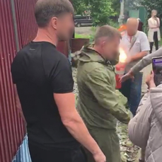 7 лет строгого режима дали пенсионеру, проткнувшему соседке шею гарпуном во Владивостоке