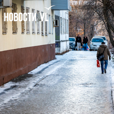 Мэрия попросила УК помочь подсыпать песко-соляной смесью муниципальные территории возле домов – её предоставят бесплатно