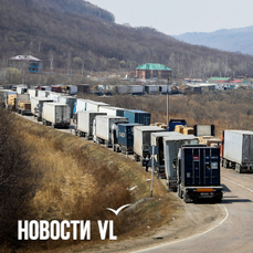 Для грузовиков в Краскино перед Новым годом введут очерёдность проезда и продлят время работы погранперехода