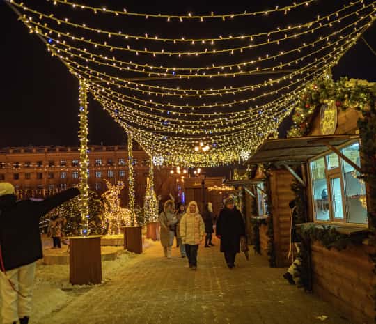 Снежной и теплой ожидается новогодняя ночь в Хабаровске