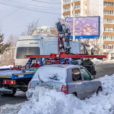 На Партизанском проспекте эвакуировали машину, которая мешала уборке снега