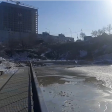 В озеро на Сафонова льётся горячая вода из соседнего дома (ВИДЕО)