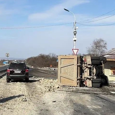В Кипарисово перевернулся самосвал  водителя госпитализировали (ВИДЕО)