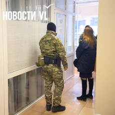 Адвокату Омельченко, подозреваемому в нападении на следователя во Владивостоке, смягчили меру пресечения