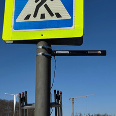 На Русском острове установили специальные шериф-балки для привлечения внимания водителей