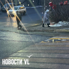 На перекрёстке 1-ой Морской и Посьетской снова прорвало канализацию – и опять из-за салфеток