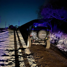 В Уссурийске пассажир Suzuki Jimny упал на ходу с крыши и погиб – водителя арестовали