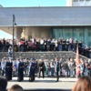 Зрителей пускают на крыльцо здания «белого дома» — newsvl.ru