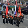 Парад прошёл с шествием, но без военной техники — newsvl.ru