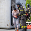 Первых пассажиров выводят из перевёрнутого автобуса — newsvl.ru