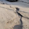 Ямы по дороге к гостинкам на Некрасовской. Фото сделано 15 сентября 2023 года — newsvl.ru