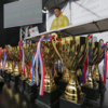 Кубки победителям в разных категориях чемпионата  — newsvl.ru