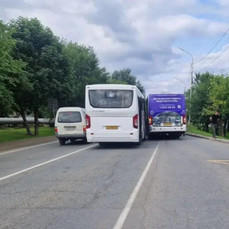 Два автобуса с пассажирами в салонах столкнулись в Артёме