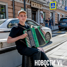 &laquo;Не всем понятно, почему работаю на улице&raquo;: что ищут и находят музыканты во Владивостоке
