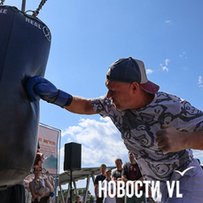 В День бокса на Спортивной набережной горожанам предложили измерить силу удара