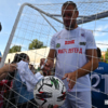 Александр Филимонов раздаёт автографы — newsvl.ru