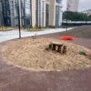 Песочница на детской площадке — newsvl.ru