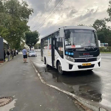 В Артёме пенсионерка выпала из автобуса на асфальт