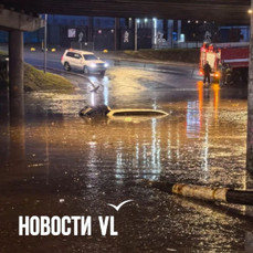Ночной ливень затопил улицы Владивостока местами по крыши машин (ВИДЕО)