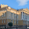 Дом с грифонами в псевдогреческом стиле (с элементами неоклассики и модерна) на Океанском проспекте, 7 был построен в 1916 году — newsvl.ru