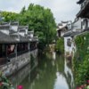 Современный Сучжоу – китайская Венеция. Фото: Qing Luo / Pexels — newsvl.ru