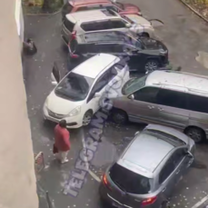 Рядом со школой и детским садом на Толстого водитель протаранил три машины и отказался от медосвидетельствования